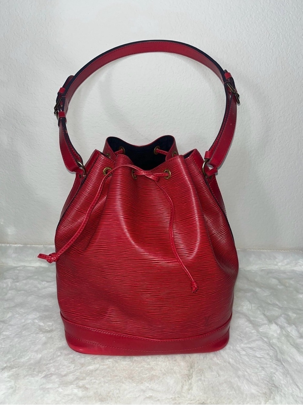 Louis Vuitton Red Epi Leather Noe Bucket Bag